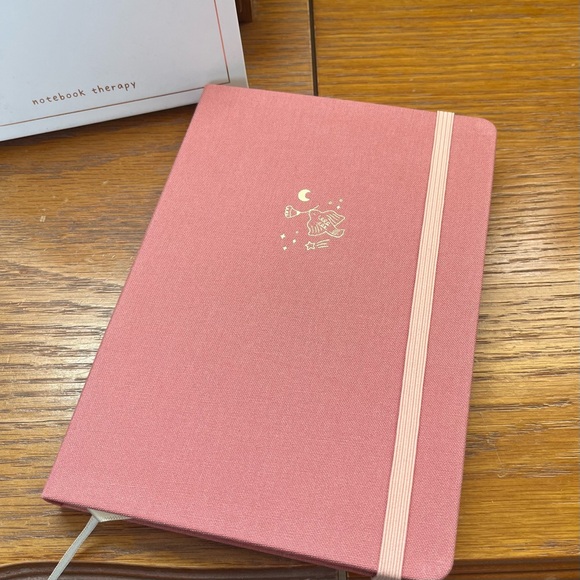 Bullet Journal Tsuki ‘Suzume’ Limited Edition - Notebook Therapy - Picture 4 of 12